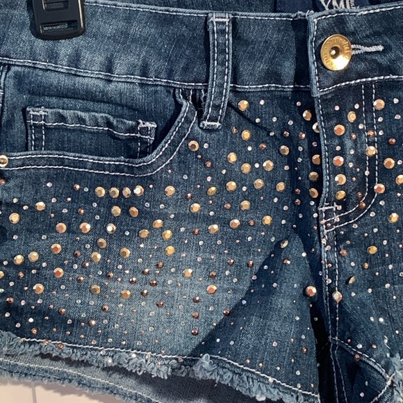 YMI Denim Bootie Shorts EUC - Picture 2 of 8